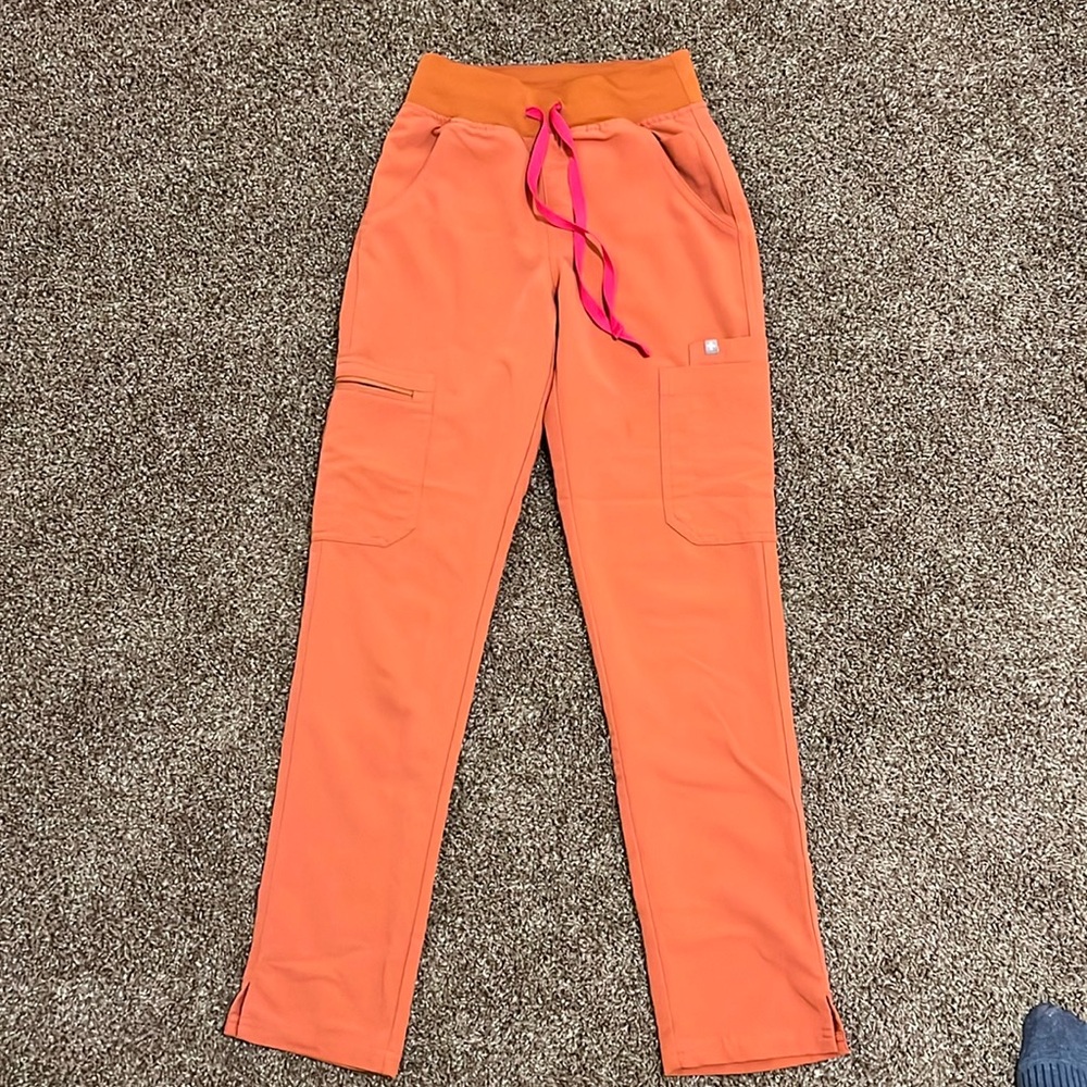 Figs xxs terracotta high waisted scrub pants